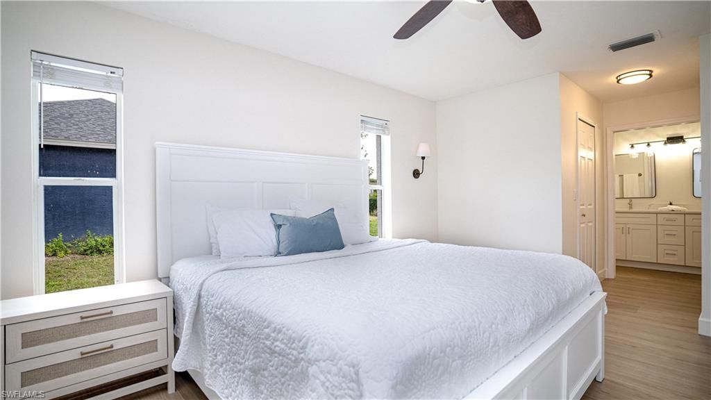 Bedroom, Interior, Wood Texture Flooring
