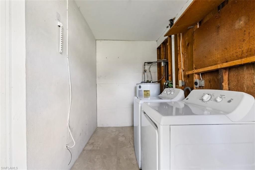 Interior, Washer