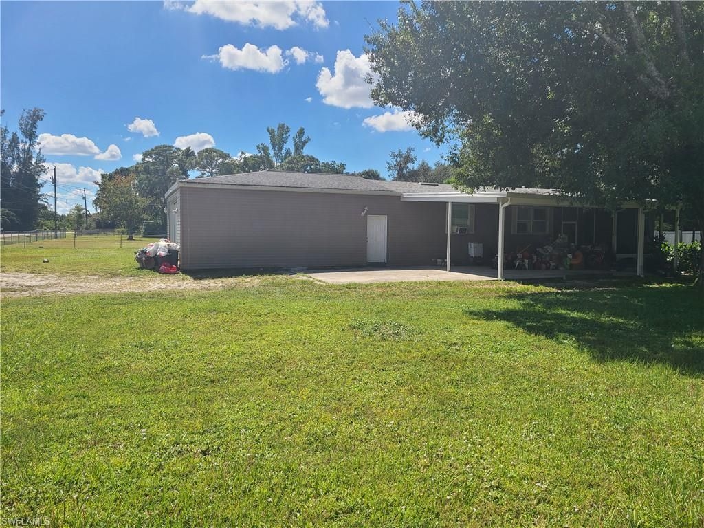 Backyard, Exterior