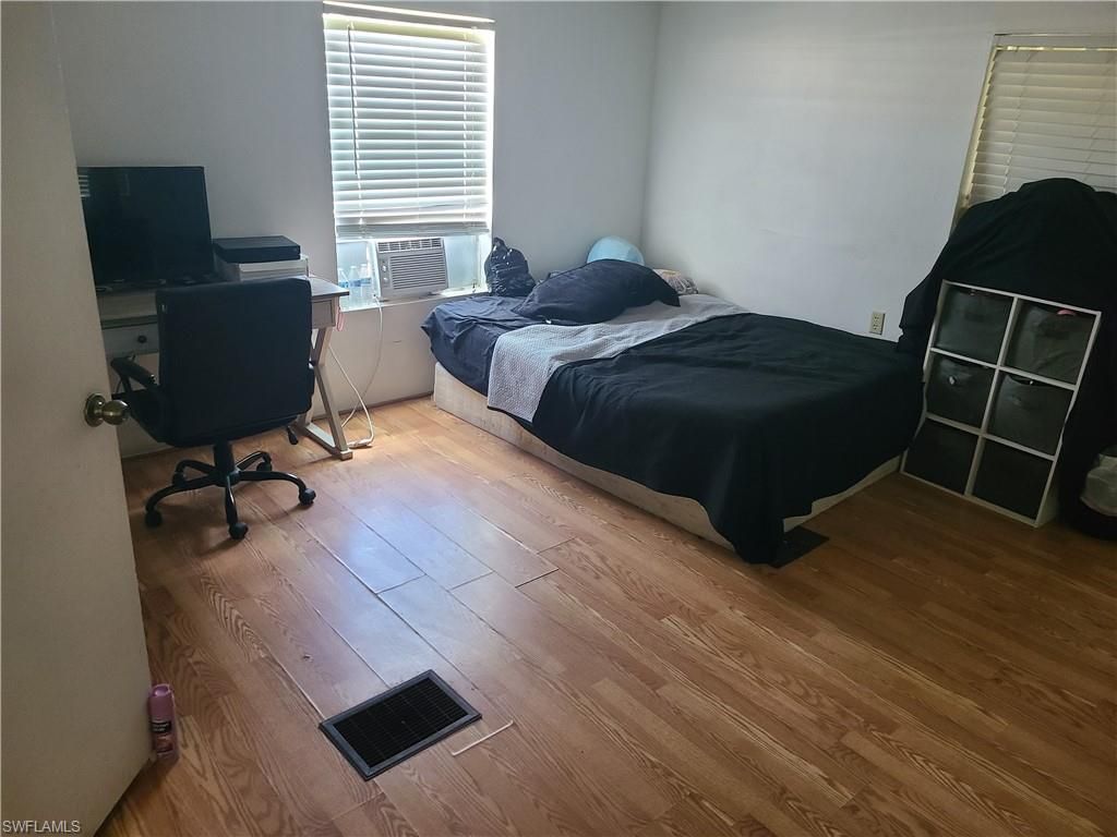 Bedroom, Home Office, Interior, Wood Texture Flooring
