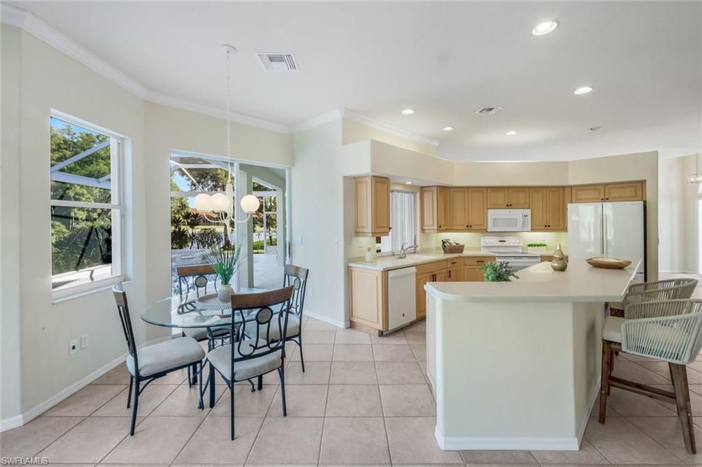 Dining room, Interior, Kitchen, Pendant Lights, Recessed Lighting