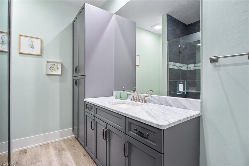 Bathroom, Interior, Recessed Lighting, Wood Texture Flooring