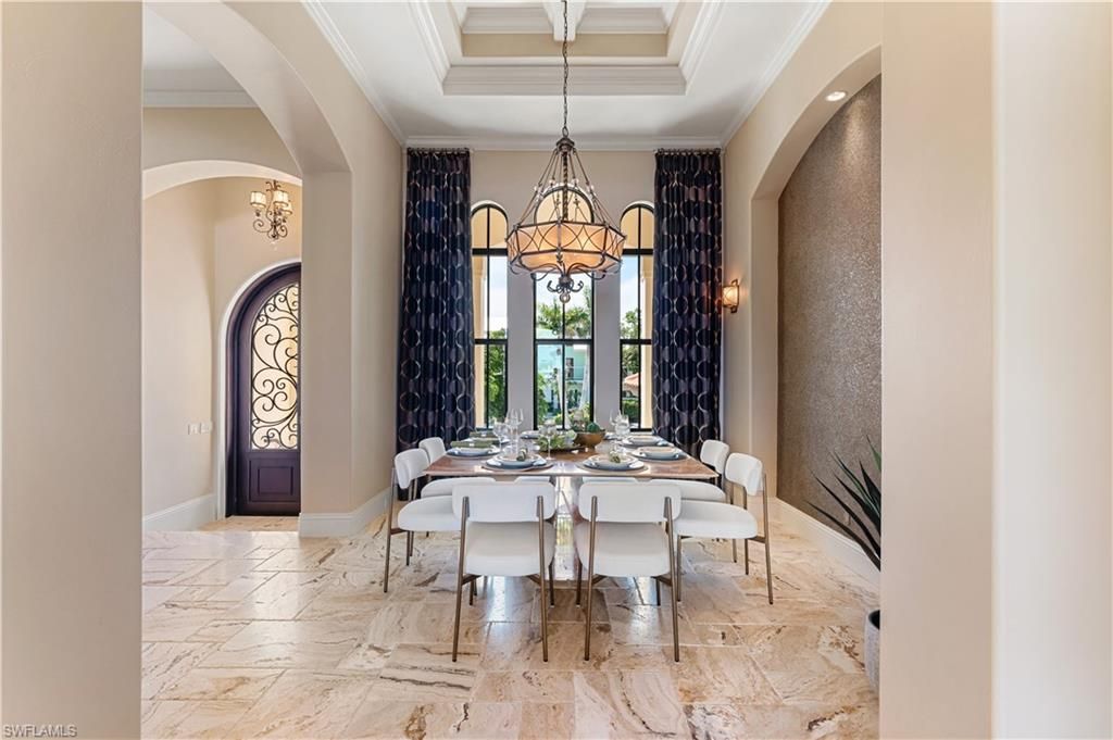 Chandelier, Dining room, Interior, Marble, Pendant Lights