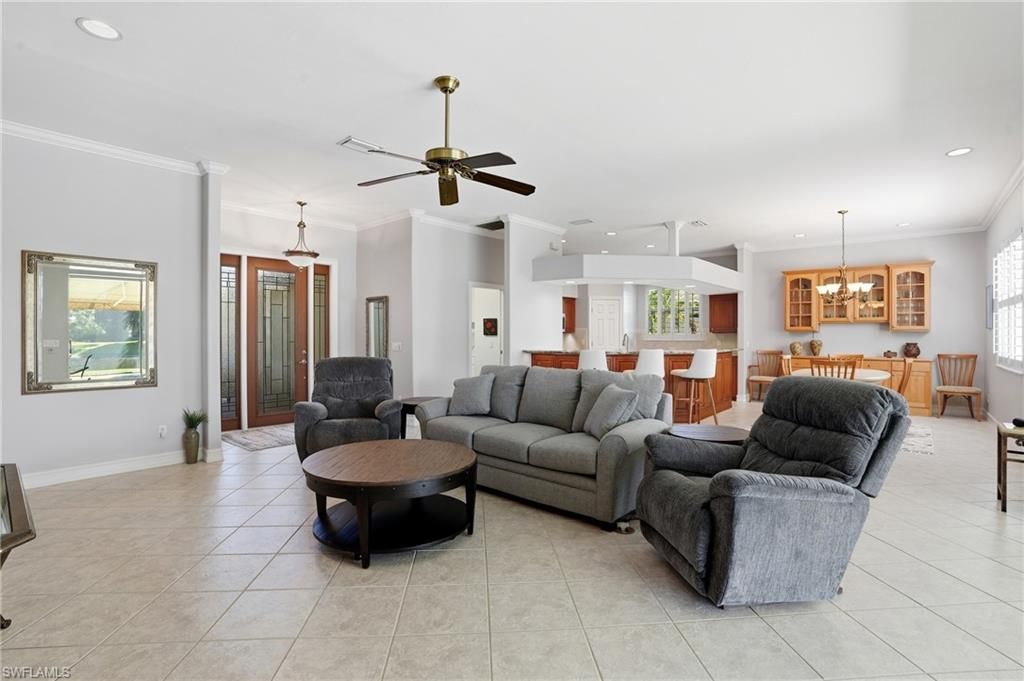 Chandelier, Dining room, Interior, Living room, Pendant Lights, Recessed Lighting