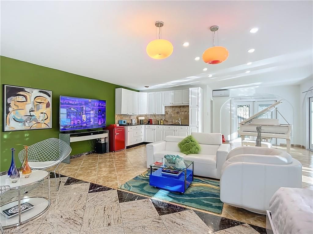 Interior, Kitchen, Living room, Pendant Lights, Piano, Recessed Lighting