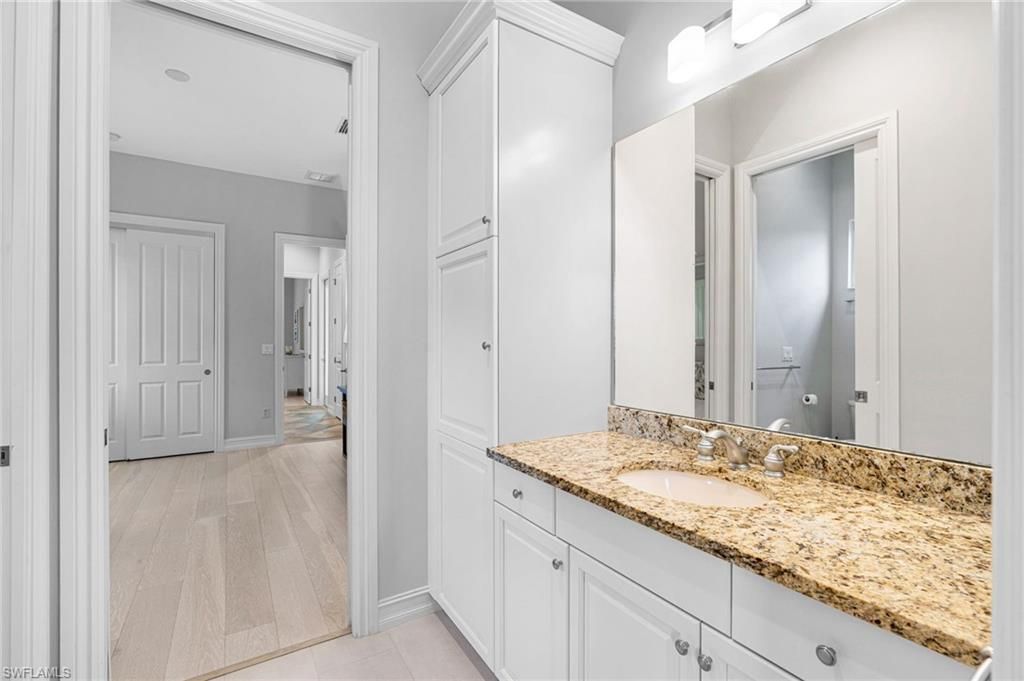Bathroom, Dual Sink Vanities, Interior, Wood Texture Flooring