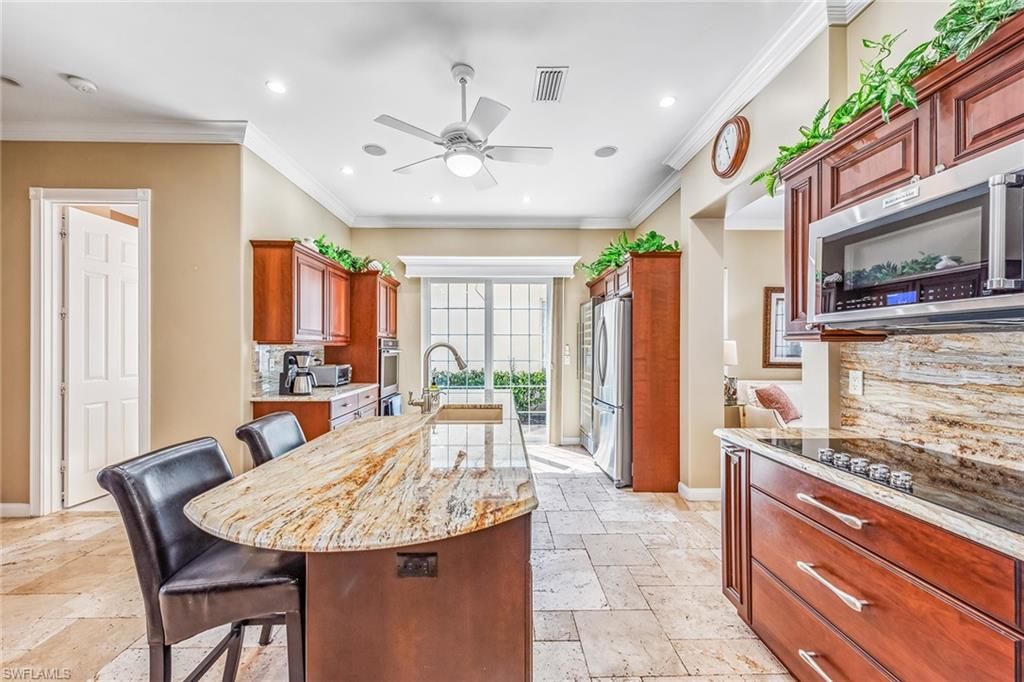 Dining room, Interior, Kitchen, Recessed Lighting