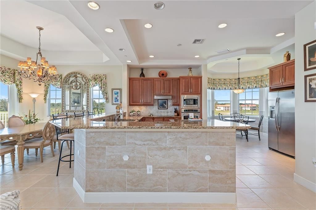 Chandelier, Dining room, Interior, Kitchen, Pendant Lights, Recessed Lighting, Stainless Steel Appliances