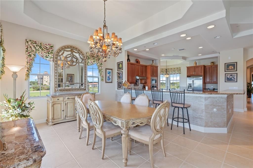 Chandelier, Dining room, Interior, Kitchen, Recessed Lighting, Stainless Steel Appliances