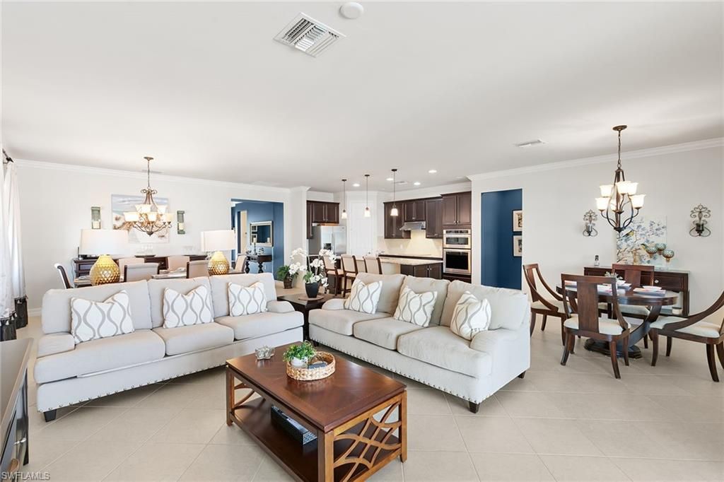 Chandelier, Dining room, Interior, Kitchen, Living room, Pendant Lights, Recessed Lighting, Stainless Steel Appliances
