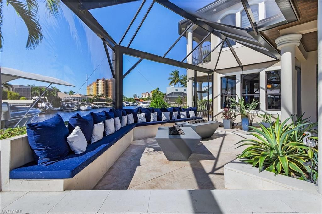 Exterior, Glass Ceilings, Sun Room