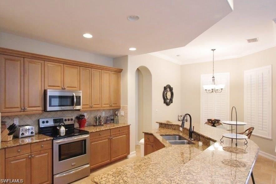 Chandelier, Dining room, Interior, Kitchen, Recessed Lighting