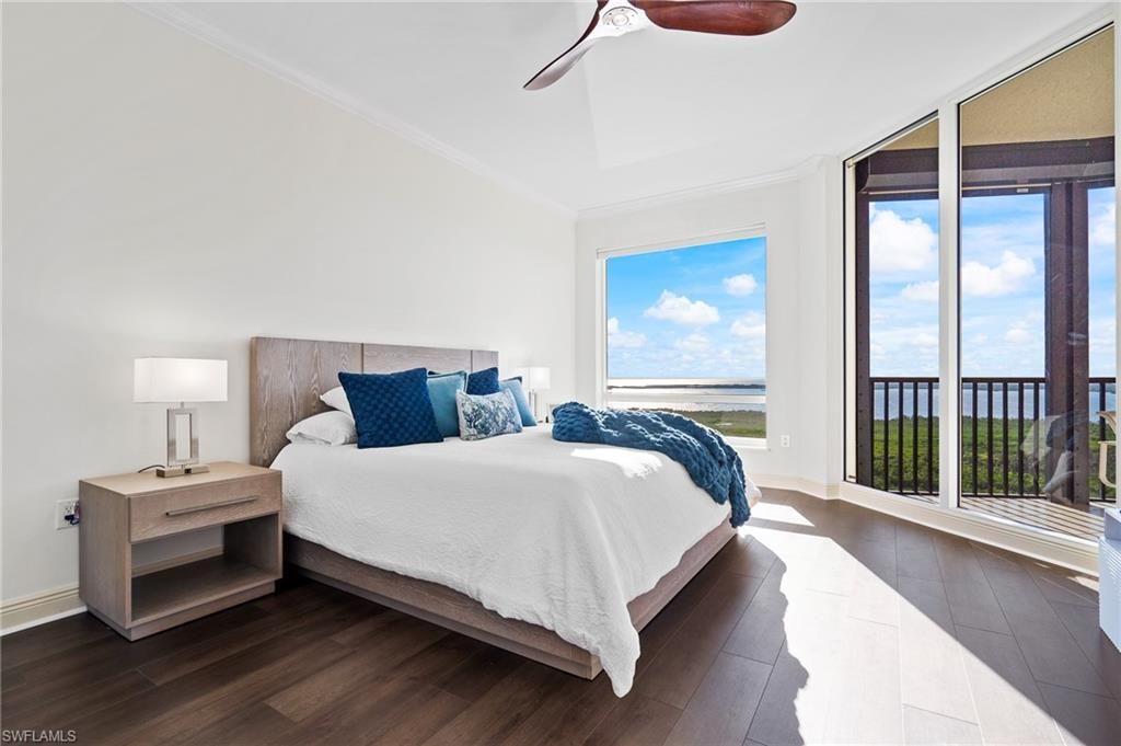 Bedroom, Interior, Water, Wood Texture Flooring