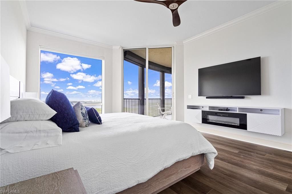 Bedroom, Interior, Water, Wood Texture Flooring