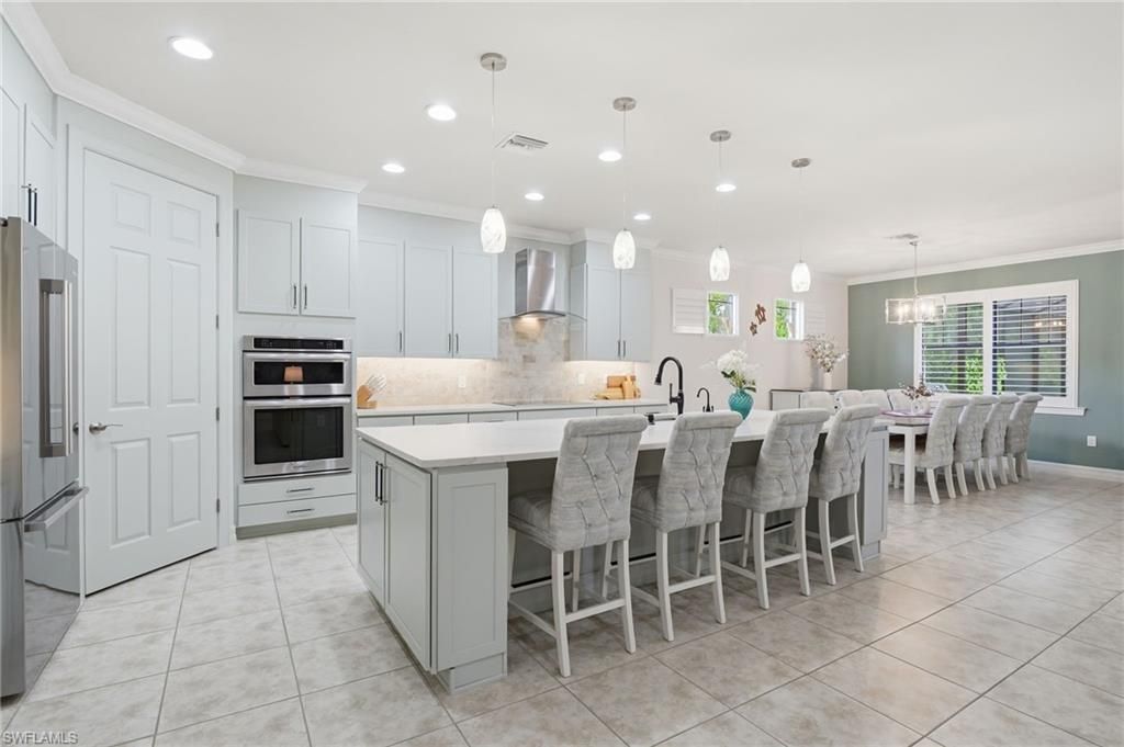 Dining room, Interior, Kitchen, Pendant Lights, Recessed Lighting, Stainless Steel Appliances