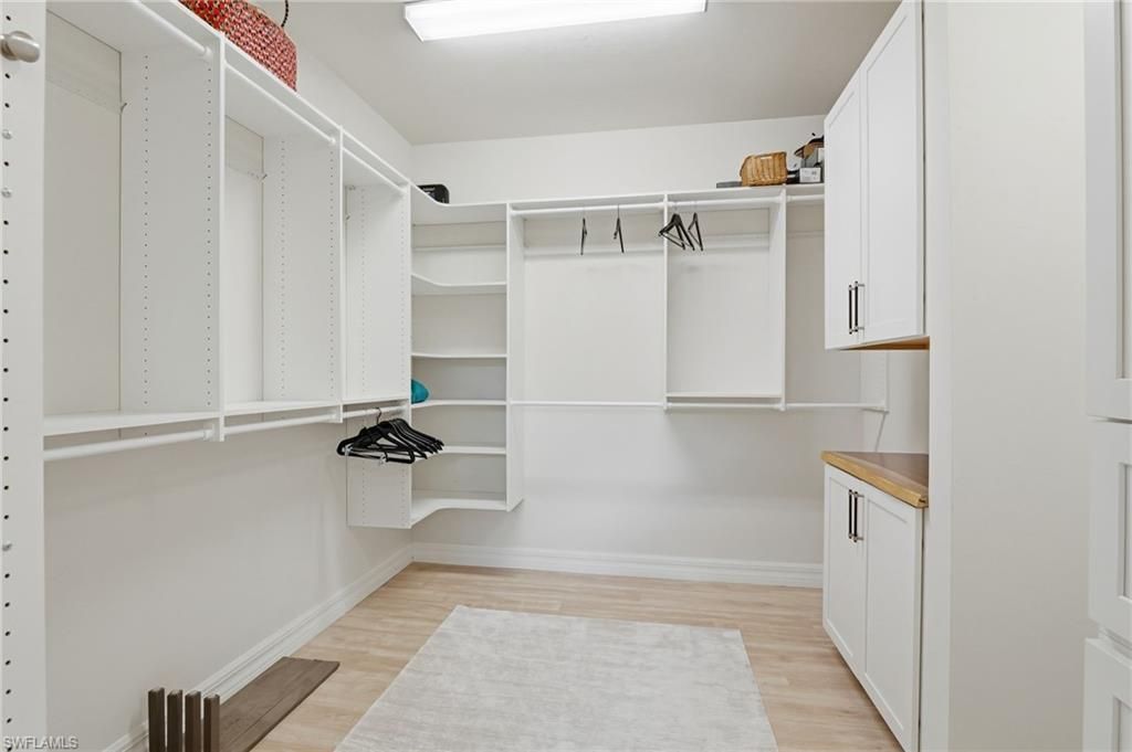 Interior, Walk-in Closets, Wood Texture Flooring