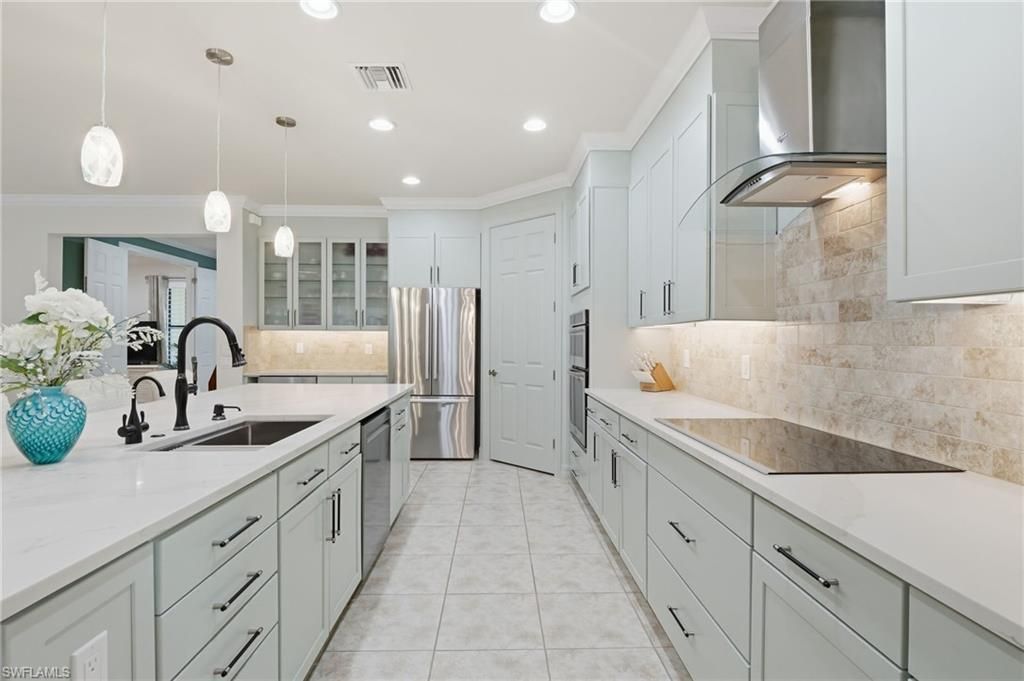 Interior, Kitchen, Pendant Lights, Recessed Lighting, Stainless Steel Appliances