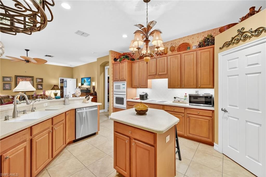 Chandelier, Interior, Kitchen, Recessed Lighting, Stainless Steel Appliances