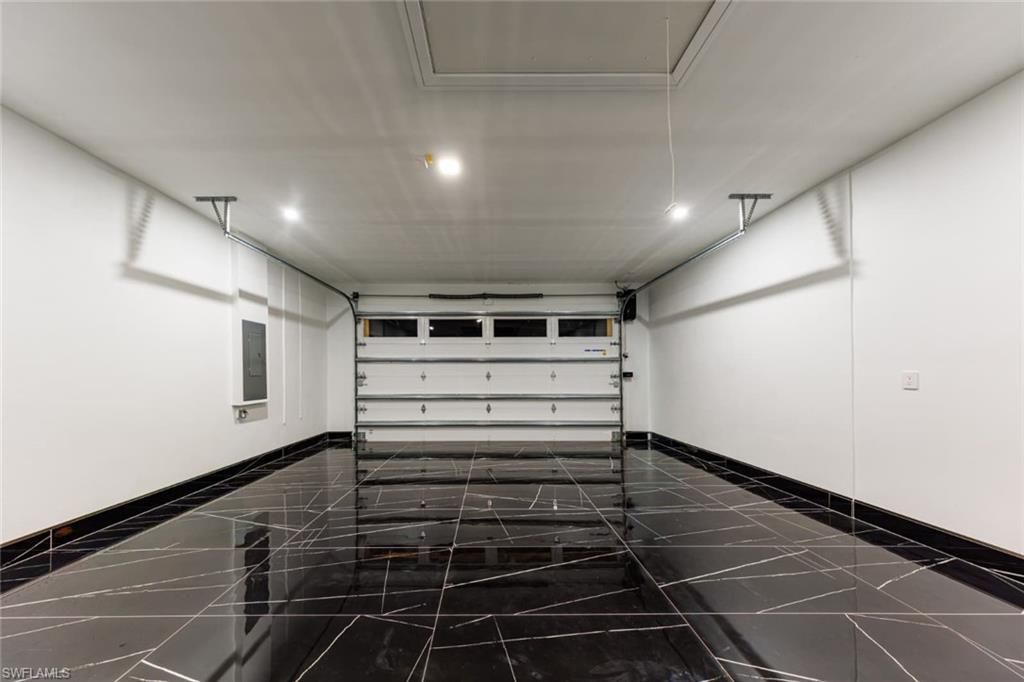 Garage, Interior, Recessed Lighting