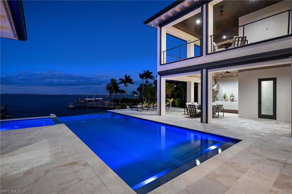 Exterior, Pool, Water