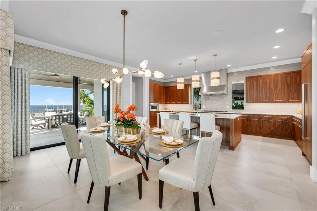 Dining room, Interior, Kitchen, Pendant Lights, Recessed Lighting, Stainless Steel Appliances, Water