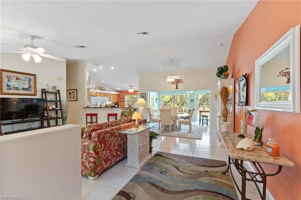 Chandelier, Dining room, Interior, Kitchen, Living room, Recessed Lighting