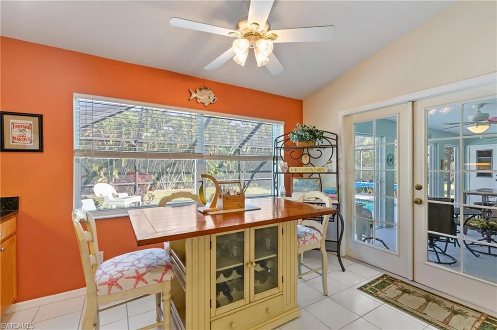 Dining room, Interior