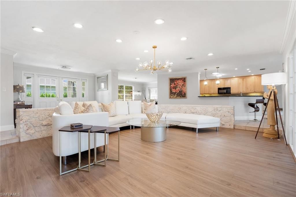 Interior, Kitchen, Living room, Pendant Lights, Recessed Lighting, Wood Texture Flooring