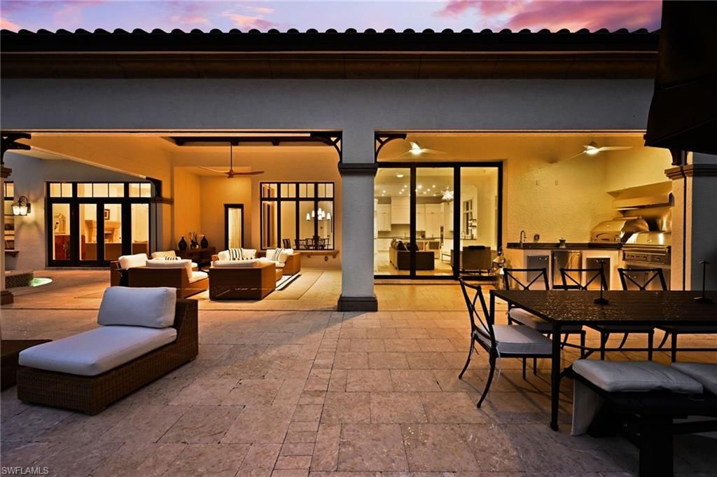 Exterior, Outdoor Kitchen