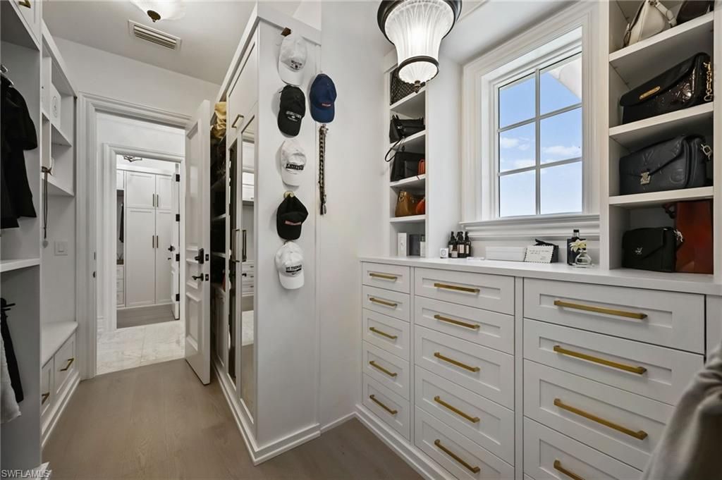 Interior, Walk-in Closets, Wood Texture Flooring