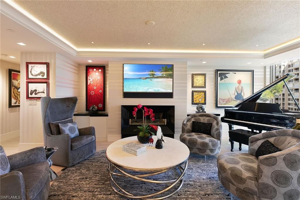 Fireplace, Interior, Living room, Piano, Recessed Lighting