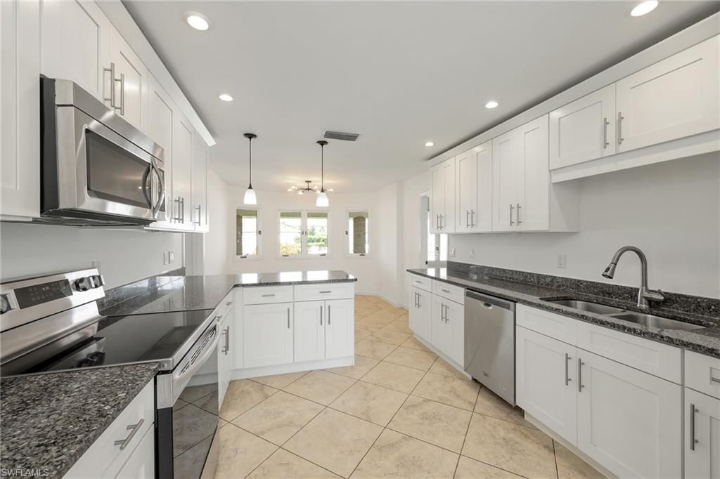 Interior, Kitchen, Pendant Lights, Recessed Lighting, Stainless Steel Appliances