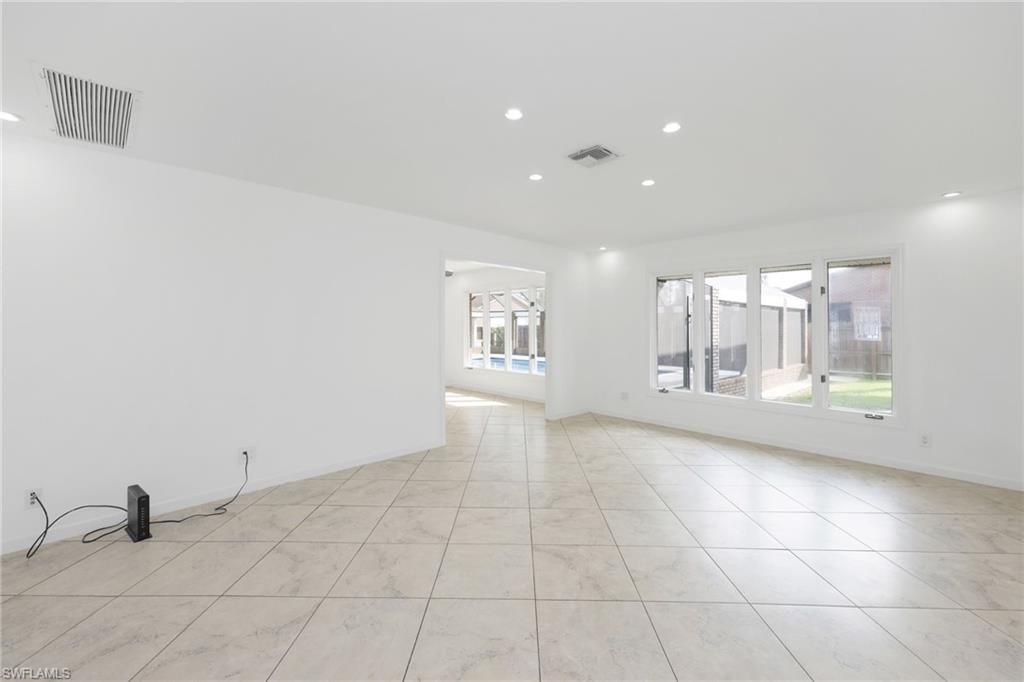 Empty room, Interior, Marble, Recessed Lighting