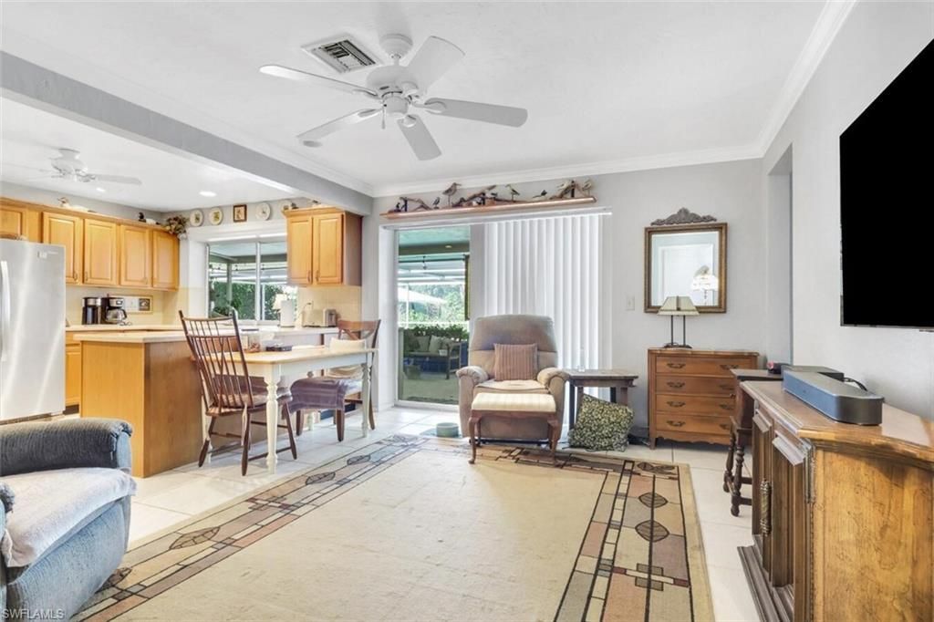 Dining room, Interior, Kitchen, Recessed Lighting