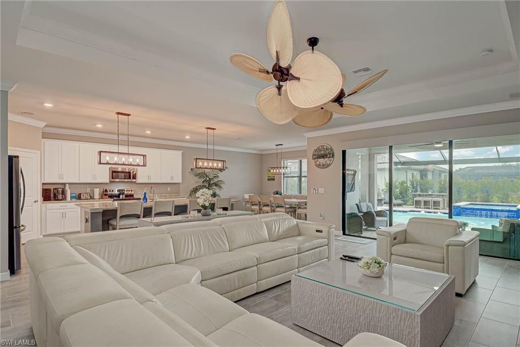 Dining room, Interior, Kitchen, Living room, Pendant Lights, Recessed Lighting