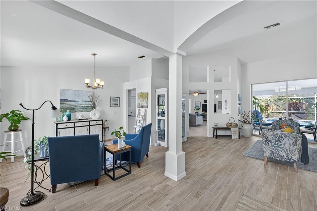 Chandelier, Dining room, Interior, Living room, Wood Texture Flooring