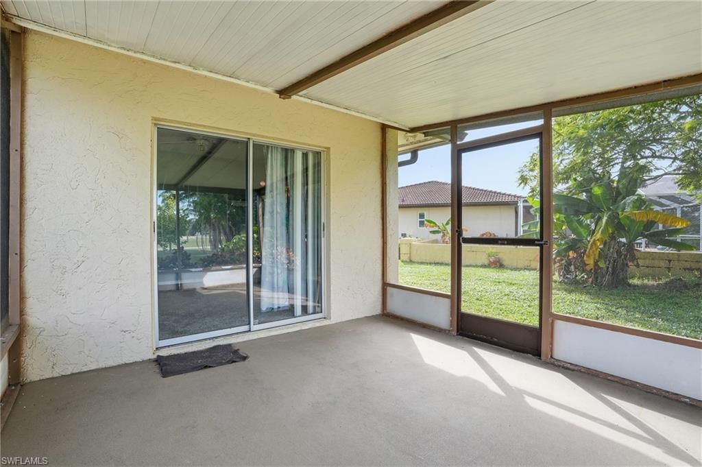 Empty room, Interior, Sun Room