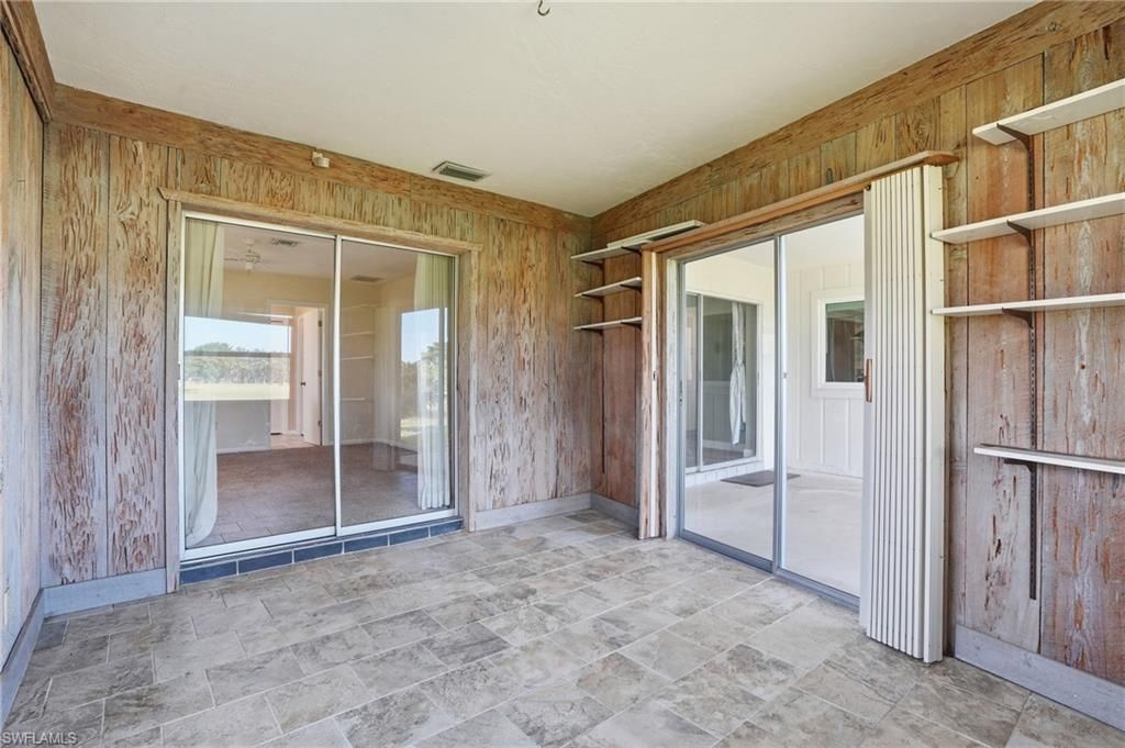 Empty room, Interior, Wooden Walls