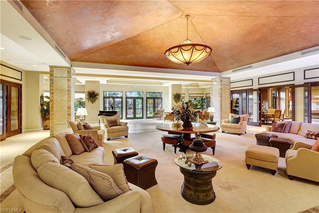 Dining room, Interior, Living room, Pendant Lights, Recessed Lighting