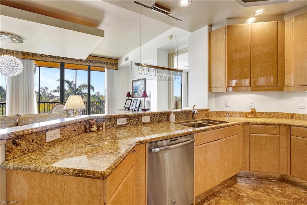 Interior, Kitchen, Pendant Lights, Recessed Lighting