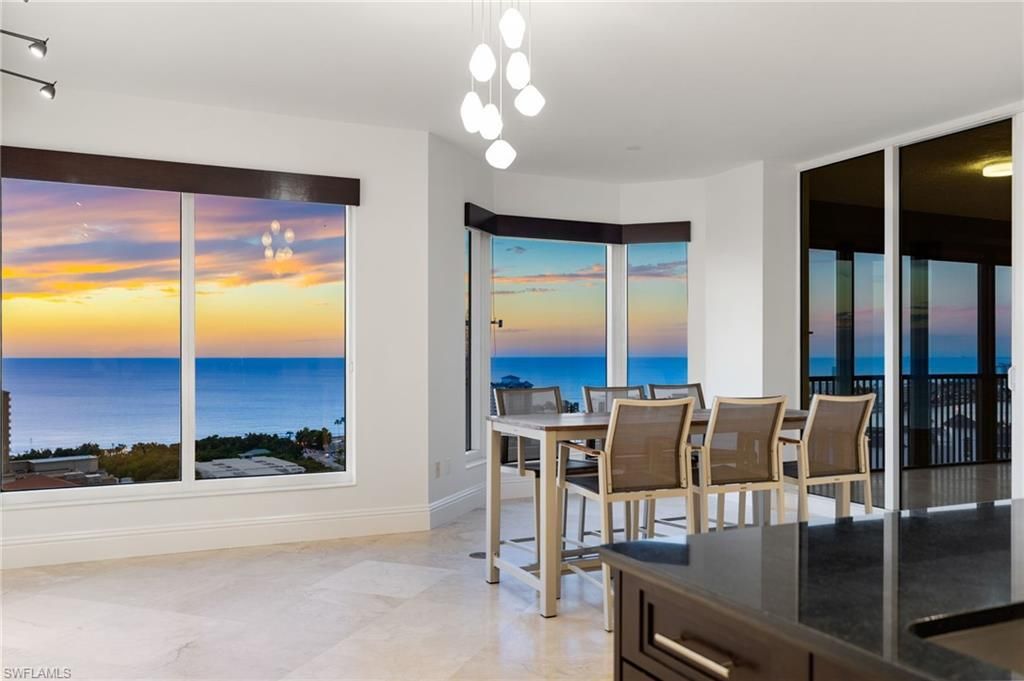 Dining room, Interior, Pendant Lights, Water