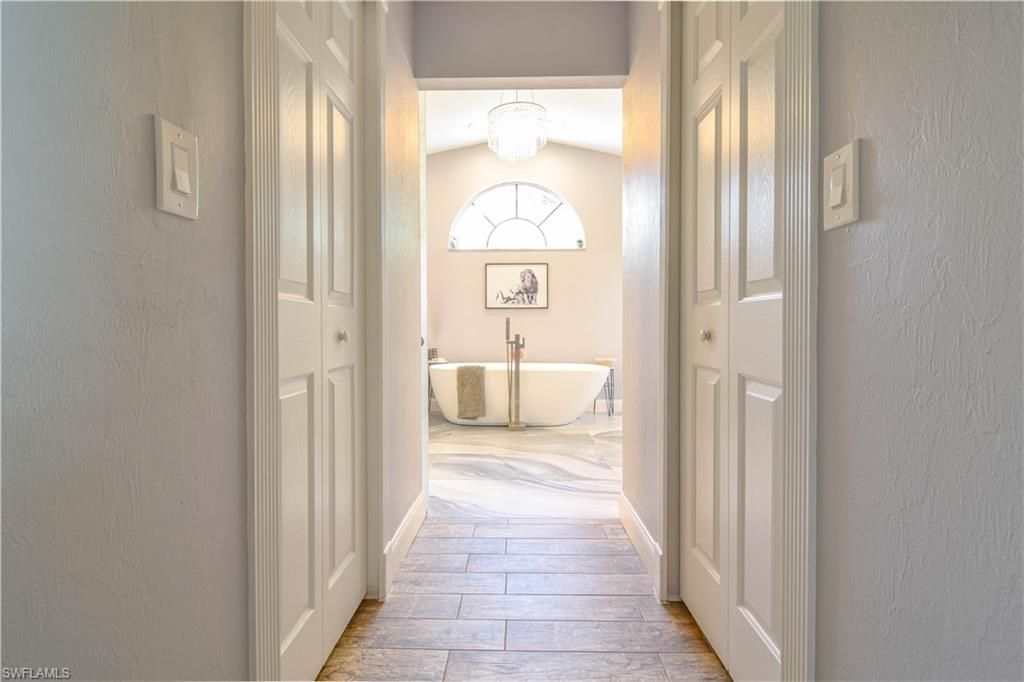 Bathroom, Free Standing Baths, Interior