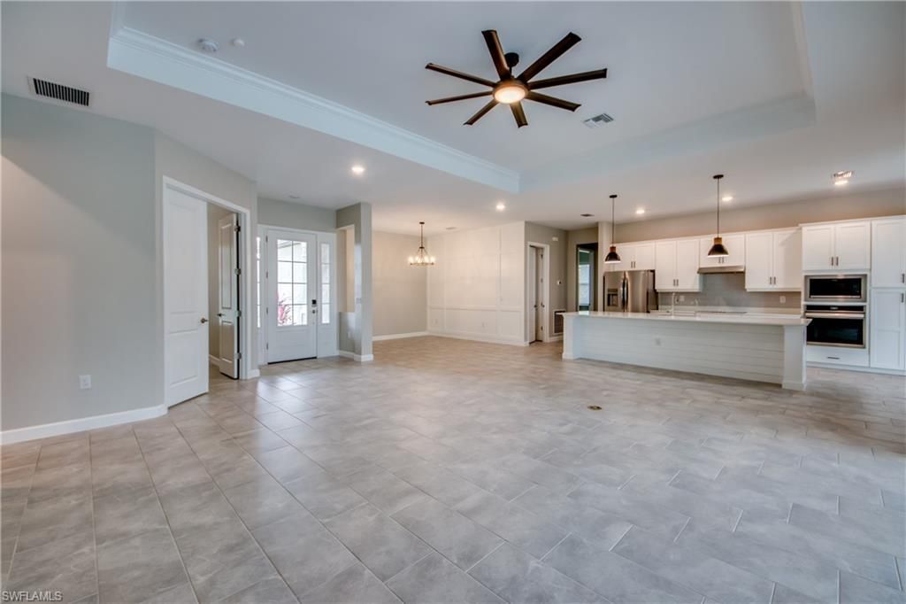 Chandelier, Empty room, Interior, Kitchen, Pendant Lights, Recessed Lighting, Stainless Steel Appliances