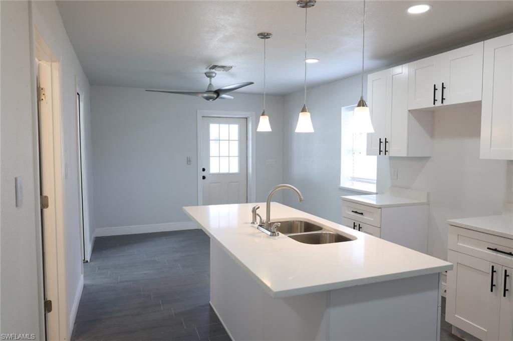 Interior, Kitchen, Pendant Lights, Recessed Lighting, Wood Texture Flooring