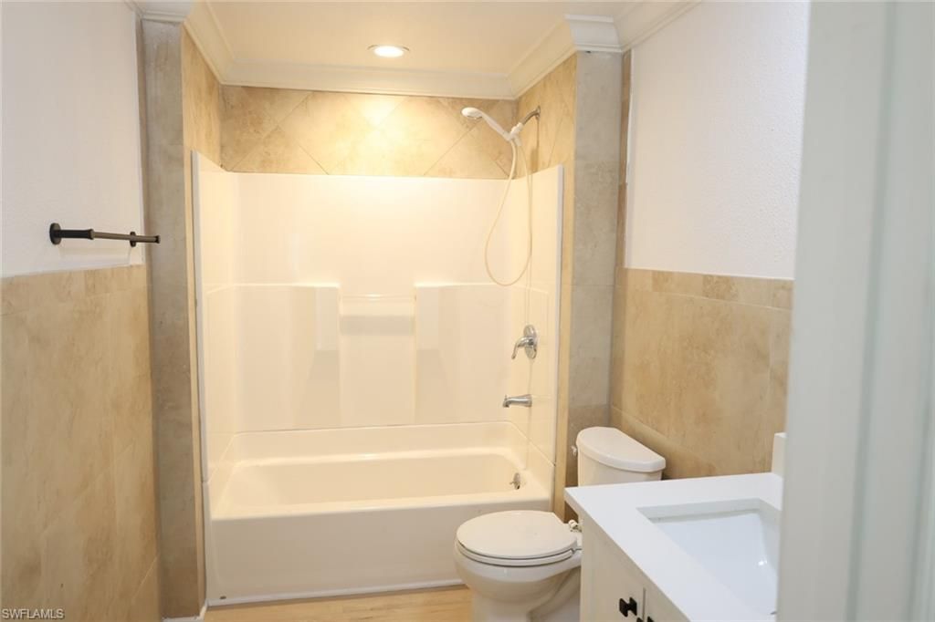 Bathroom, Interior, Recessed Lighting, Wood Texture Flooring