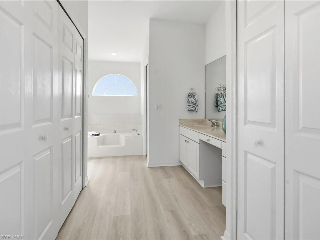 Bathroom, Interior, Recessed Lighting, Wood Texture Flooring