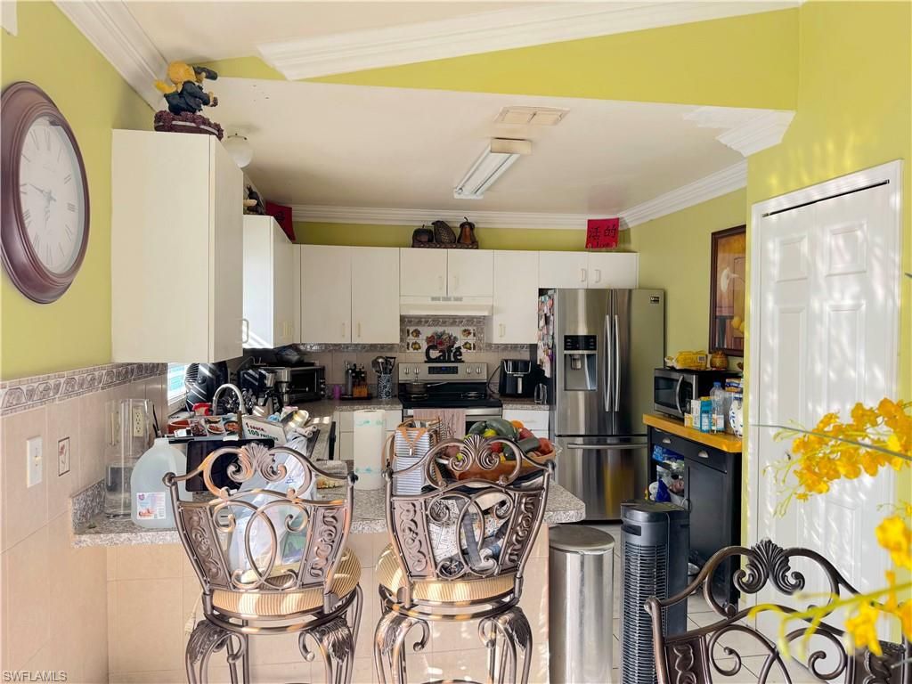 Interior, Kitchen, Stainless Steel Appliances