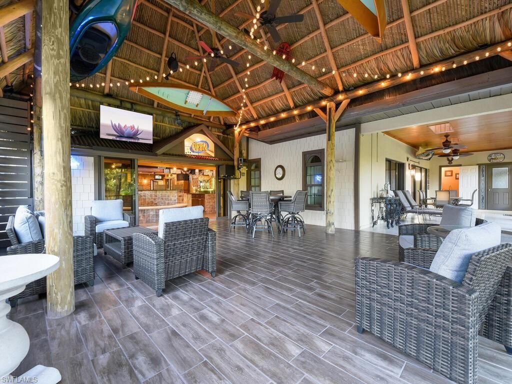 Exterior, Wood Texture Flooring