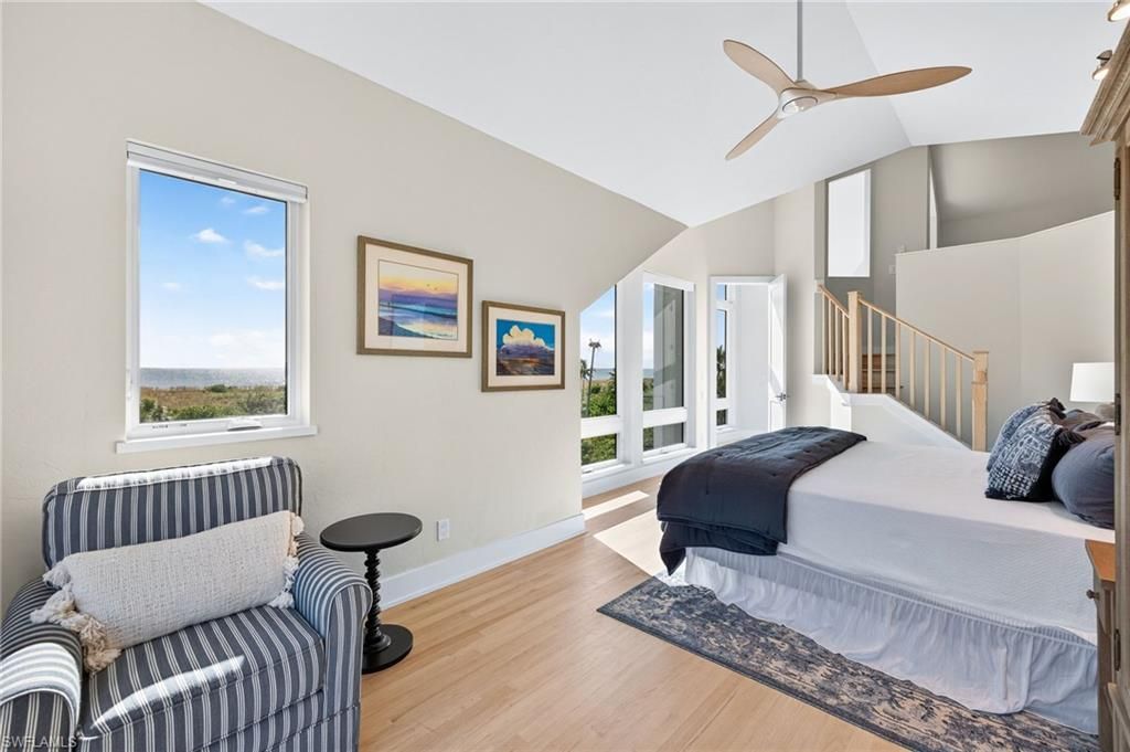 Bedroom, Interior, Water, Wood Texture Flooring