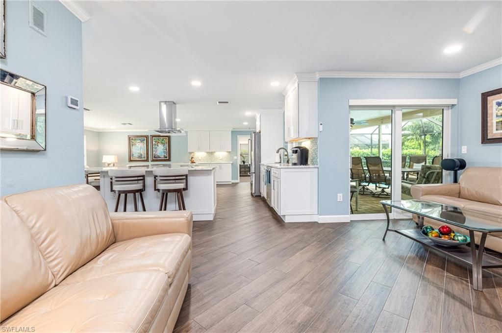 Interior, Kitchen, Living room, Recessed Lighting, Wood Texture Flooring